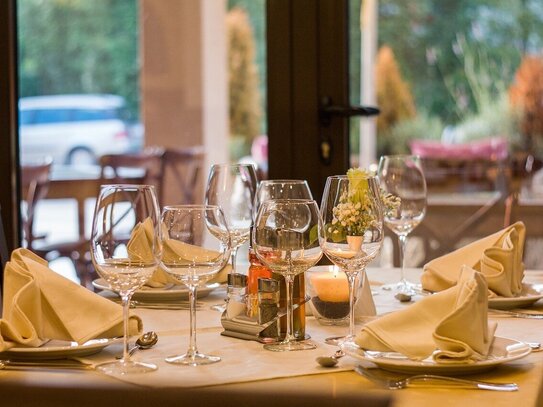 Restaurant, Stadtcafé, gehobene Gastronomie im Herzen von Lörrach mit Außenterrasse!