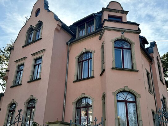 Charmante 3- Zimmer Wohnung mit Kamin und Balkon in Dresden- Briesnitz