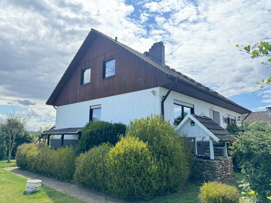 Großzügiges Einfamilienhaus mit Doppelgarage - In Feldrandlage - Helmstedt OT Emmerstedt