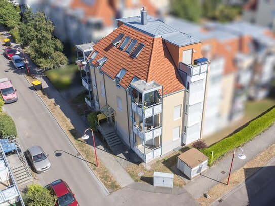 TOP-RENDITE ÜBER 4% // Gemütliche 2-Raum-Wohnung mit Balkon und TG-Stellplatz // Jetzt zugreifen!