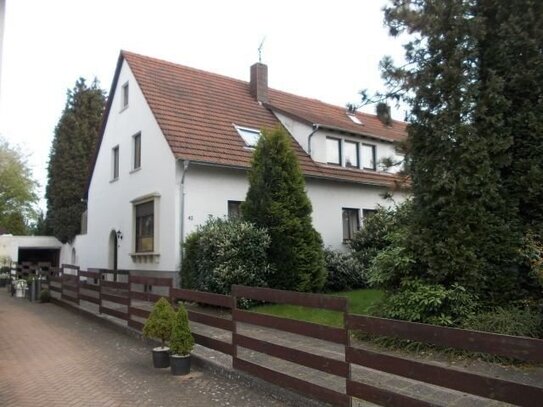 Idyllisch gelegenes 1-2 Familienhaus mit Terrasse, Garten, Do.-Garage und Stellplätzen, in ruhiger Lage von St.Ingbert-…