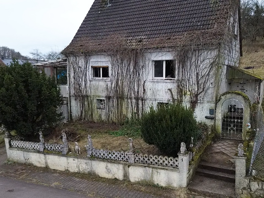 Sanierungsbedürftiges Einfamilienhaus in Freisen-Eitzweiler - Gestalten Sie Ihr Traumhaus!