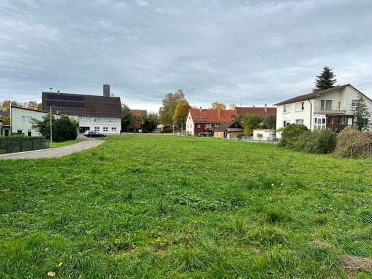 Baugenehmigung liegt vor, Familien aufgepasst! Platz für die ganze Familie!