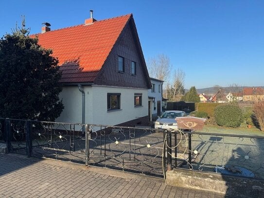 Einfamilienhaus mit herrlichem Grundstück