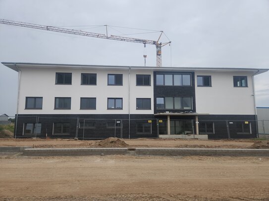 helle - moderne Gewerbefläche Neubau in Waren Nord