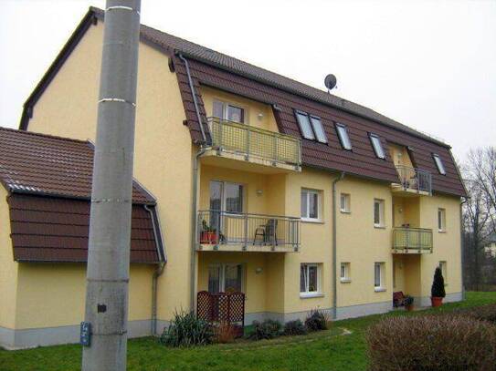NEU! NEU! Schicke 3 Raum mit Balkon & Blick in's Grüne