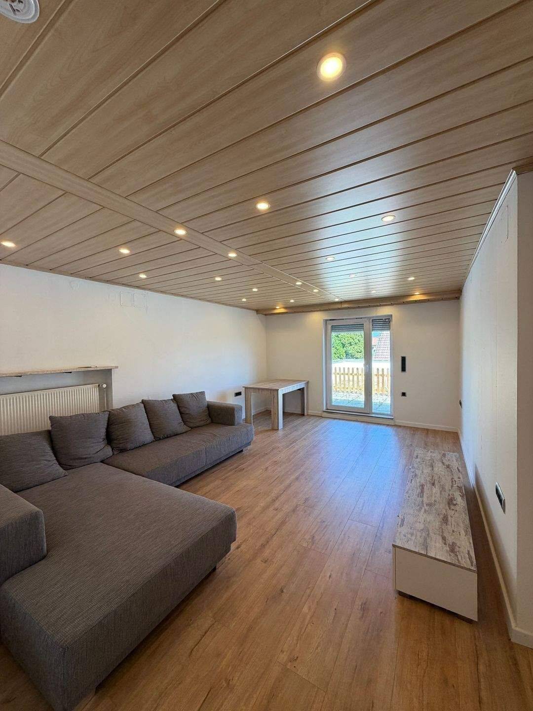                                                               Gro&szlig;z&uuml;gige 5-Zimmer-Wohnung mit XXL- Terrasse in Neuhof an der Zenn - inkl Gara&hellip;                                                       in Neuhof (Fulda)