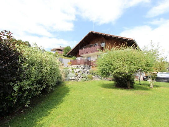 Fantastische Wohnung mit großem Balkon und Gartenanteil