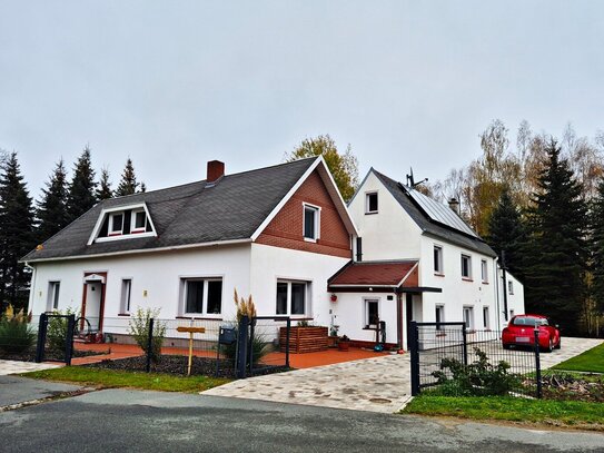 großzügiges Einfamilienhaus mit Einbauküche, Klimaanlage, großem Grundstück in ländlicher, ruhiger Wohnlage