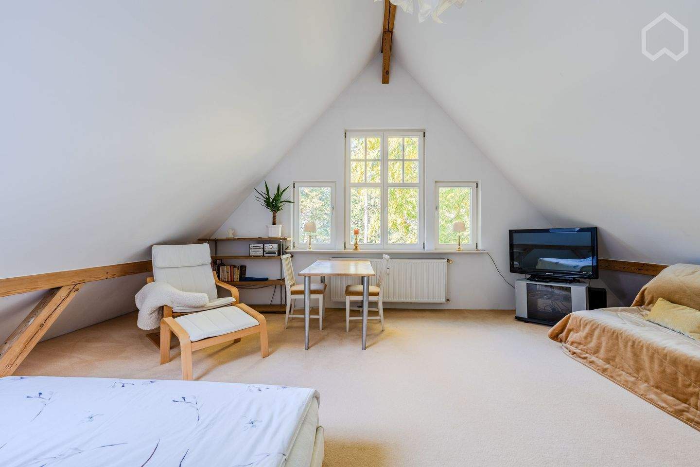 Sonniges Dachgeschoss-Loft in Zehlendorf - Foto 1