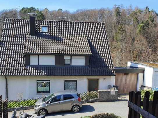 Zweifamilienhaus mit Ausblick in bester Lage