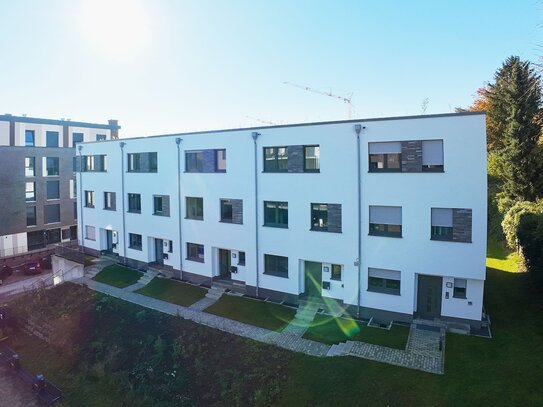 Ab sofort verfügbar - Neubau - Attraktives Reihenmittelhaus - Campus Wohnen - Guter Hirte