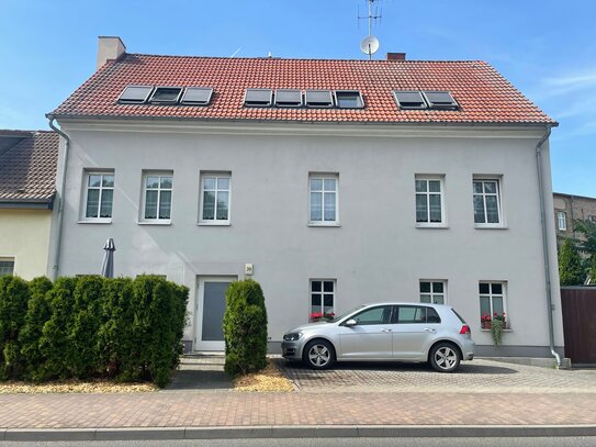 "charmantes 3 WE- Mehrfamilienhaus mit Top-Energiewert " und soliden Einnahmen !!!