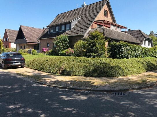 Zweifamilienhaus in Ratekau mit ca. 340 m² NFL.