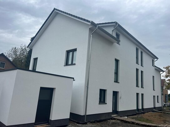 Neubau Erstbezug 4-Zimmer-Maisonette-Wohnung mit Dachterrasse in Salzgitter Thiede