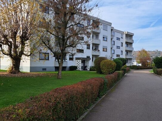 Schöne 3-Zimmer Wohnung in weitläufiger Wohnanlage