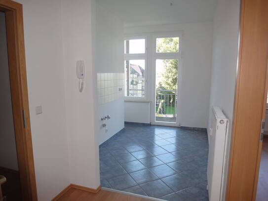 Frei ab 1.8.25 - Laminat und Balkon + 1. OG !