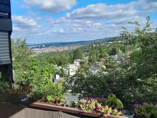 3 Zimmer WE in TOP Lage Leonberg, Balkon, Einbauküche und Garage-sofort frei!