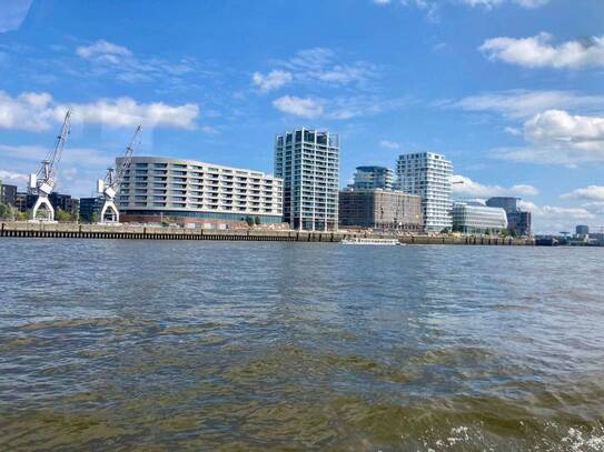 Ankommen im Luxustower FiftyNine mit spannendem Elb- und Cityblick auf der Strandkaispitze