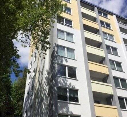 Attraktiv! Bezugsfertige 2-Zimmer-Wohnung mit großem Balkon! Erstbezug nach Modernisierung!