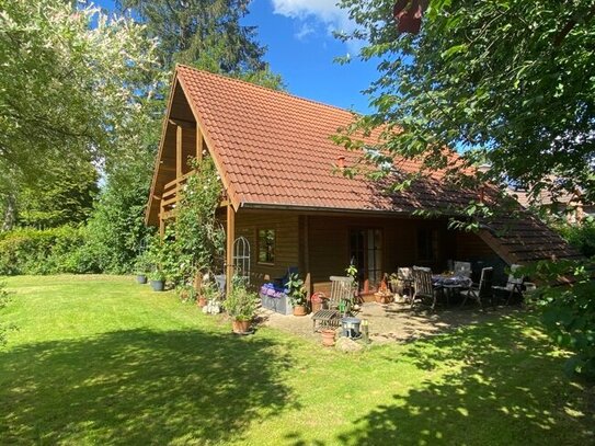 Gemütliches Holzhaus mit Kaminofen zum Wohlfühlen