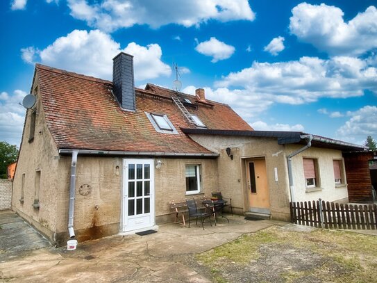 Reserviert: Einfamilienhaus mit großer Scheune, Garage, Schleppdach und 1,5 ha Land in Annaburg