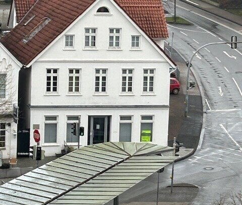 Optimaler Standort am Museumsplatz: modern ausgestattetes Ladenlokal oder Büroetage im Erdgeschoss mit Parkmöglichkeiten