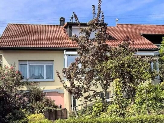 ZUHAUSE ANKOMMEN: GEPFLEGTES WOHNHAUS IN BESTER LAGE MIT AUSBLICK