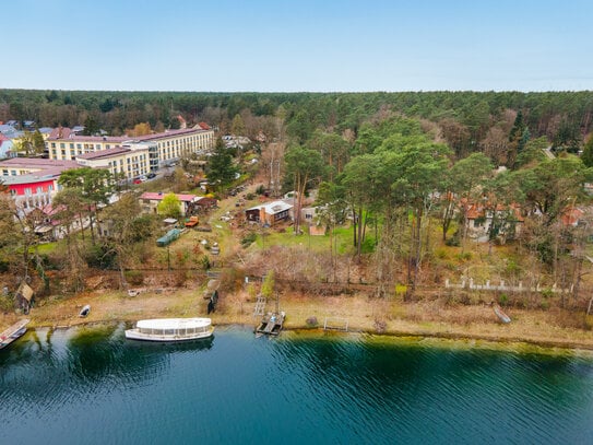 Bauträgerfreies und erschlossenes Grundstück am Straussee - Seeblick und separater Seezugang!