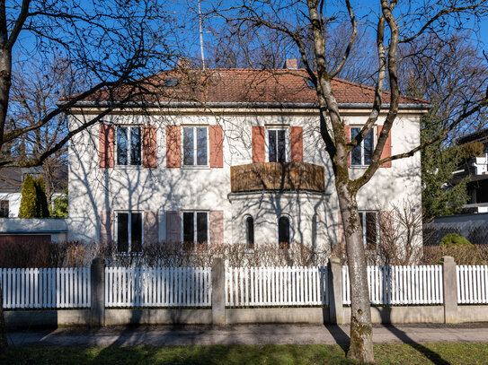 Idyllische Lage für die Sanierung und Erweiterung einer denkmalgeschützten Villa