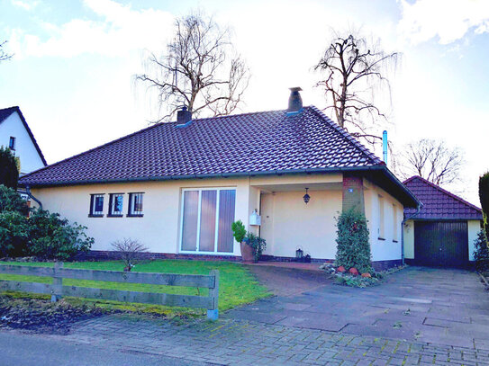 KEINE KÄUFERPROVISION!!! Gemütlicher modernisierter Bungalow mit idyllischem Garten in Westerstede