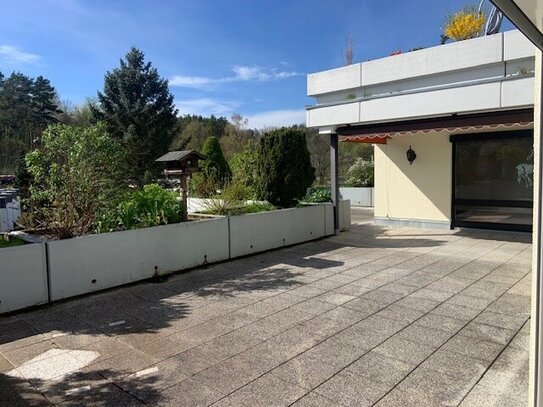 Wundervolle 4-Zi-Terrassenwohnung -120m² - riesen Terrasse - TG - Baumschulenweg!