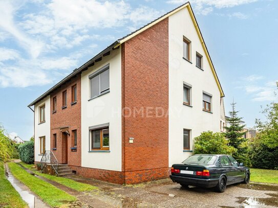 Erdgeschosswohnung mit großzügiger Aufteilung, Terrasse, Garten, EBK und Garage in Delmenhorst