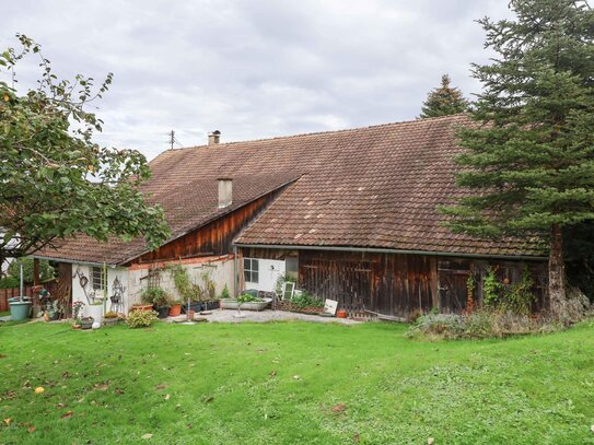 Abrissobjekt! Historisches Bauernhaus mit großem Grundstück in Ortsrandlage