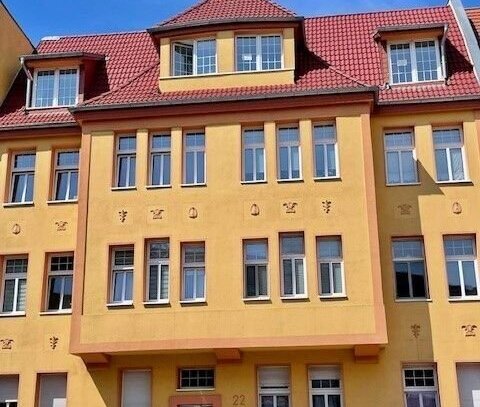 Wohnen in gemütlicher 3- Raum Wohnung mit großem Balkon zum Wohlfühlen.