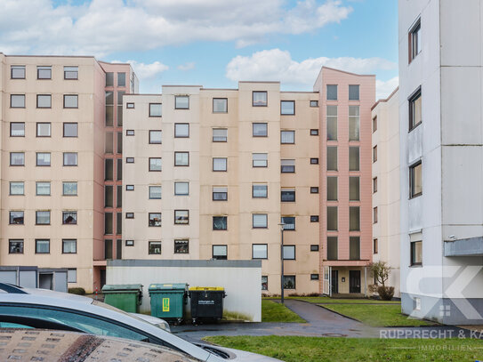 Attraktive 3-Ziimmer-Eigentumswohnung in Marktredwitz - Mit Balkon, Garage und herrlicher Aussicht!