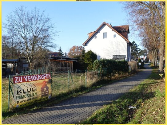 Oranienburg! Modernisiertes Zweifamilienhaus mit einer bezugsfreien Wohnung und Lagerflächen