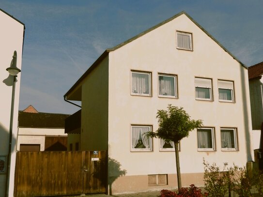 Sanierungsbedürftiges Wohnhaus im Zentrum von Gaimersheim zu verkaufen