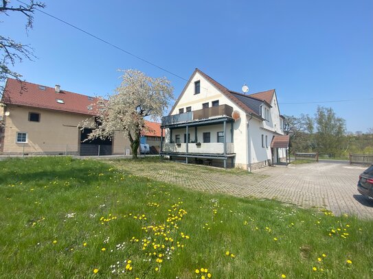 gemütliche 3-Zi.-Dachgeschoss Wohnung in Magdala