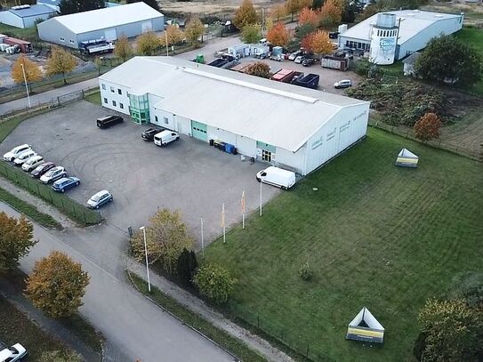 Ihr neuer Firmen-Standort! ca. 800 m² große Warmhalle , ca. 600 m² Bürofläche, Außenflächen