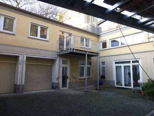 Renovierte 3-Zimmer-Maisonette-Wohnung mit Balkon