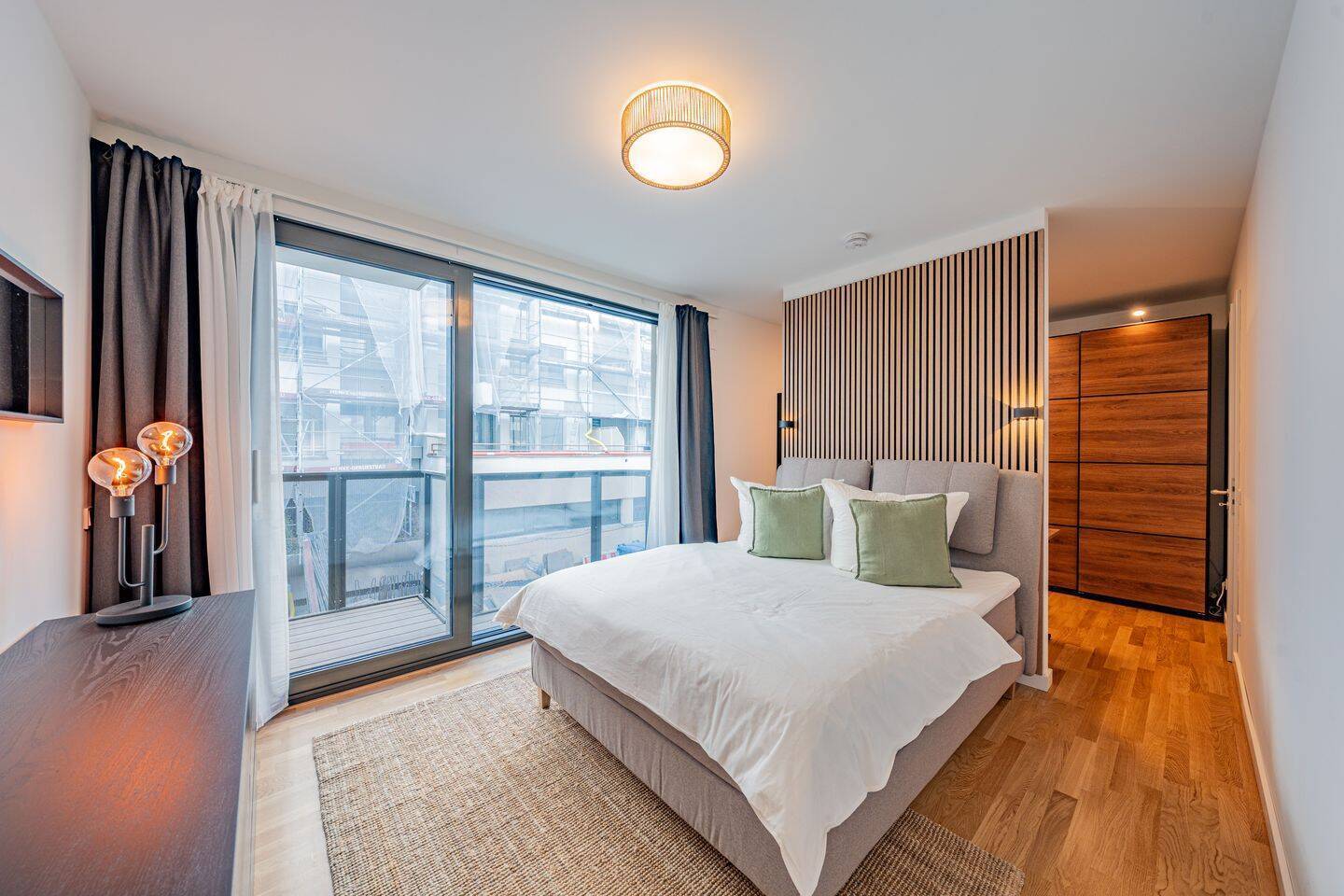 Neubau Erstbezug! Großzügige 2 Zimmerwohnung am Maybachufer mit Einbauküche - Photo 1