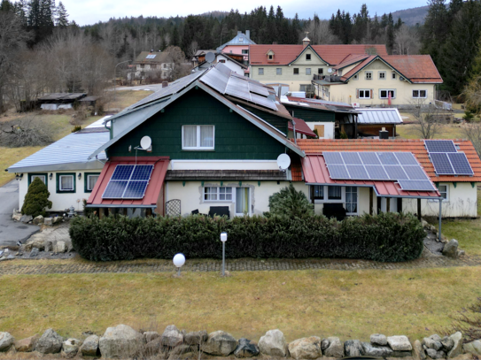 ehemaliges Hotel - projektiert als Mehrfamilienhaus