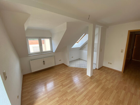 Helle, kleine 2-Raum-Wohnung mit Balkon in Greiz (WE20)