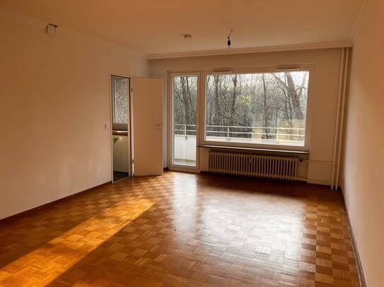 1-Zimmer-Wohnung mit Balkon im 7. OG