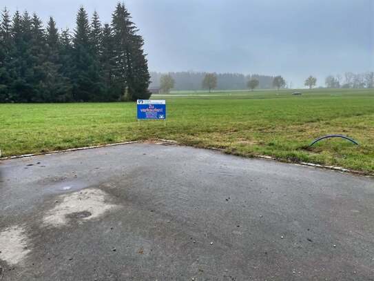 BAUPLATZ AM ORTSRAND - OHNE BAUZWANG