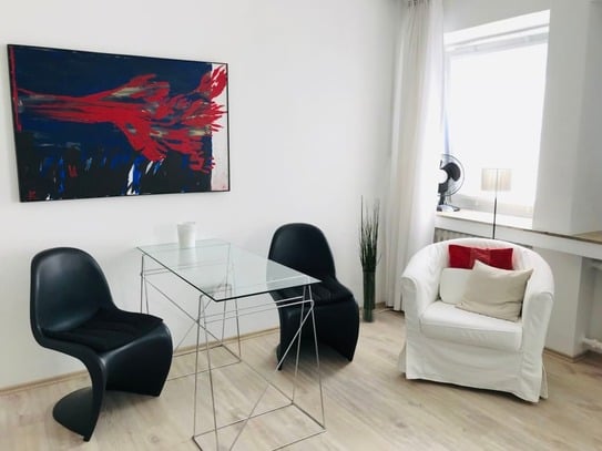 TOP-zentral - 1,5 Zimmer, Neumarkt/Friesenstr. - neu renoviert