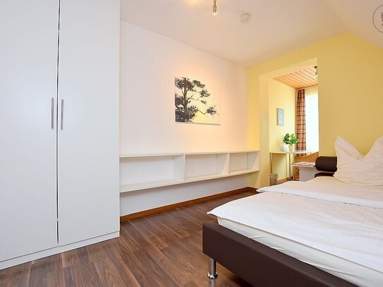 Modern möbliertes WG-Zimmer in Böblingen