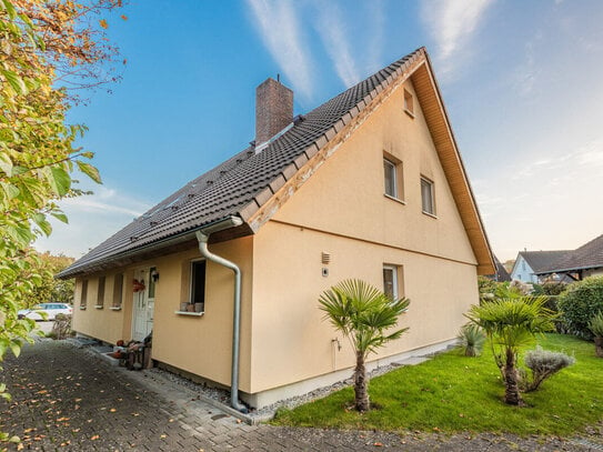 Radolfzell: Wunderschöne Dachgeschosswohnung mit Garten und Garage