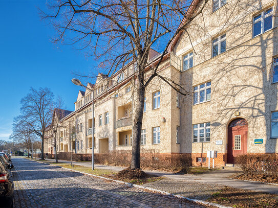 Exklusive 2-Zimmer-Wohnung mit Balkon und EBK in Hennigsdorf